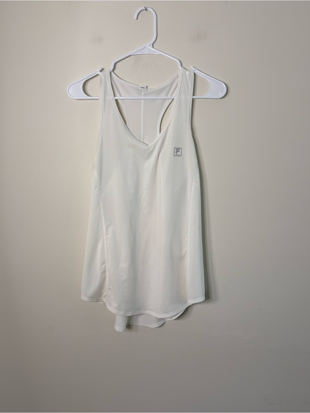 Fila Womens Medium White Athletic Tank Top Racerback Lightweight V7